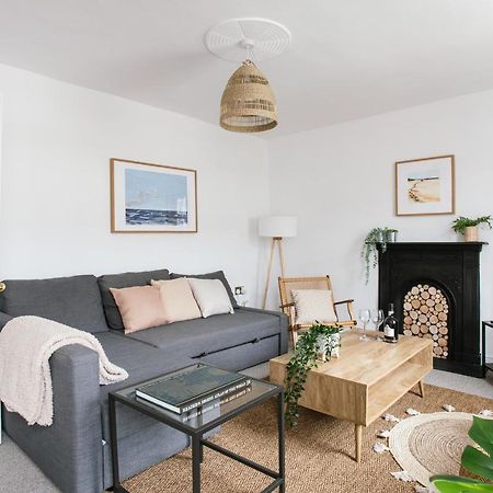 Cosy Period Cottage 2Min Walk To The Beach Portrush Dış mekan fotoğraf
