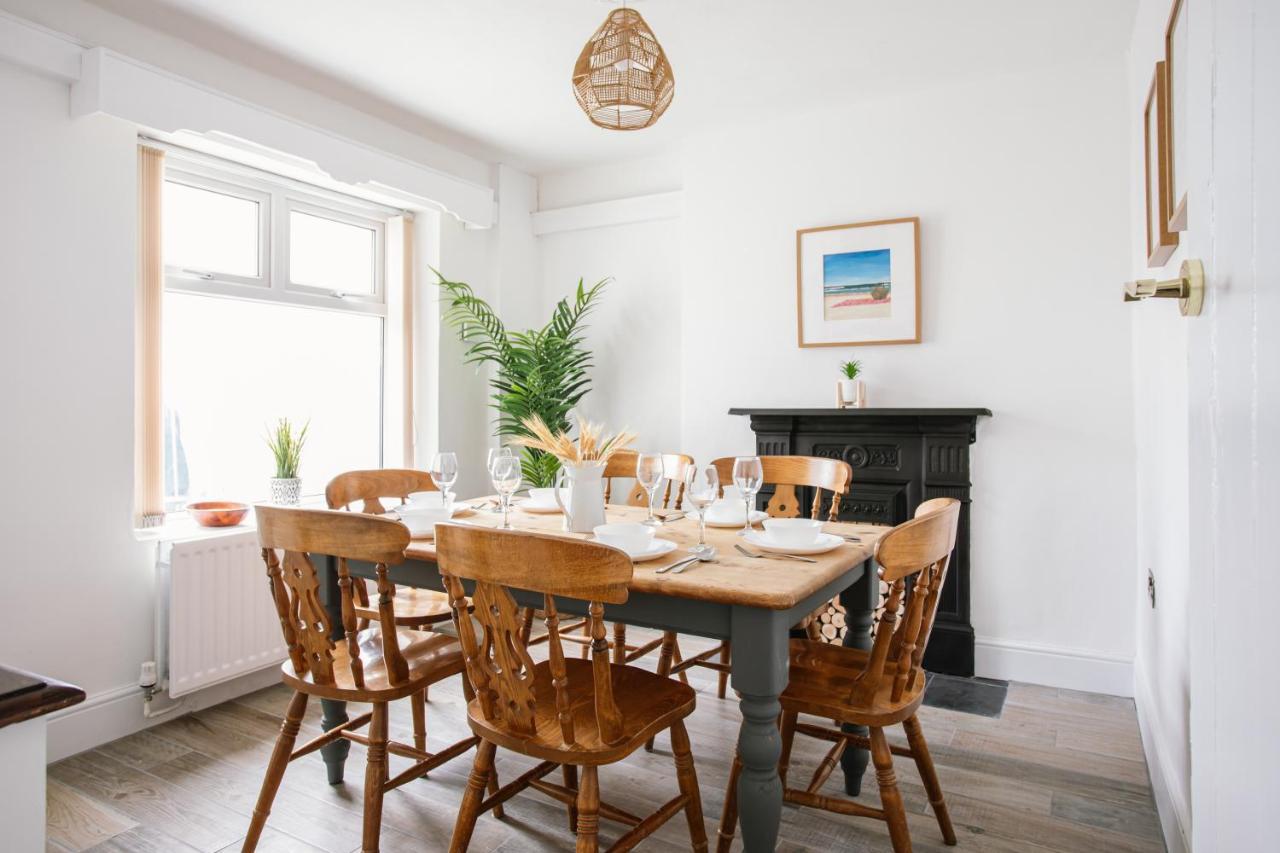 Cosy Period Cottage 2Min Walk To The Beach Portrush Dış mekan fotoğraf